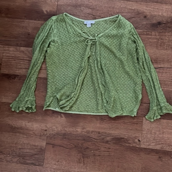 Style n Design green cape w/ cascading ruffles down the front & end of sleeve. L - Picture 7 of 9
